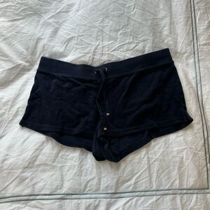 Juicy Couture Shorts in Size L